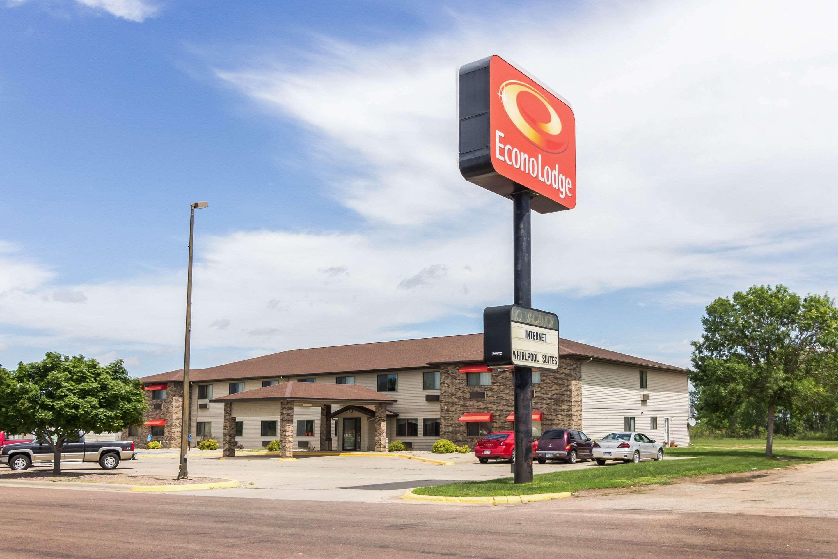 Econo Lodge Ortonville Luaran gambar