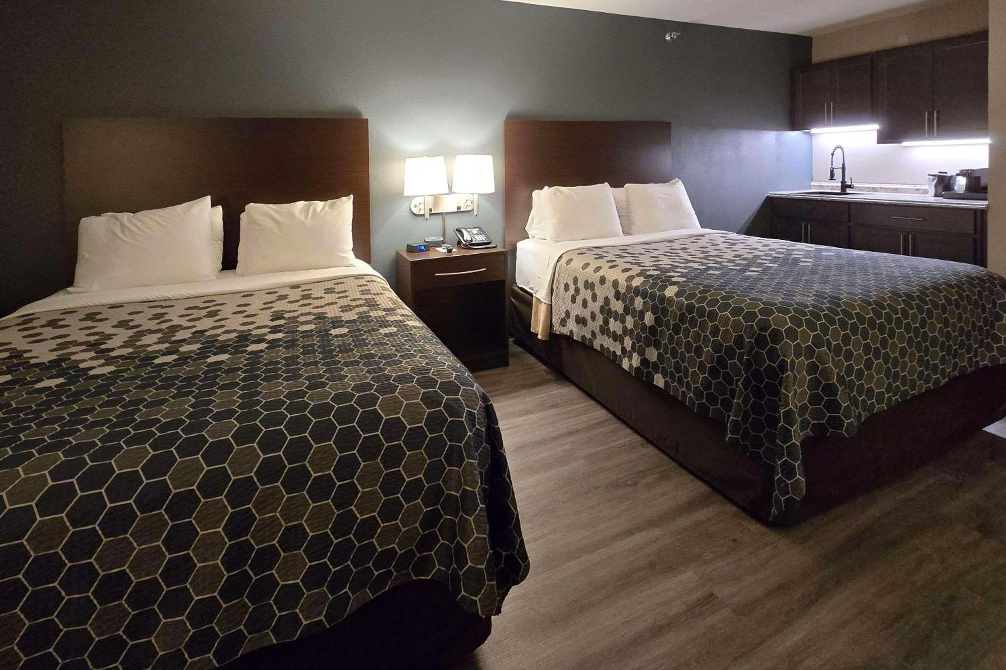 Econo Lodge Ortonville Luaran gambar