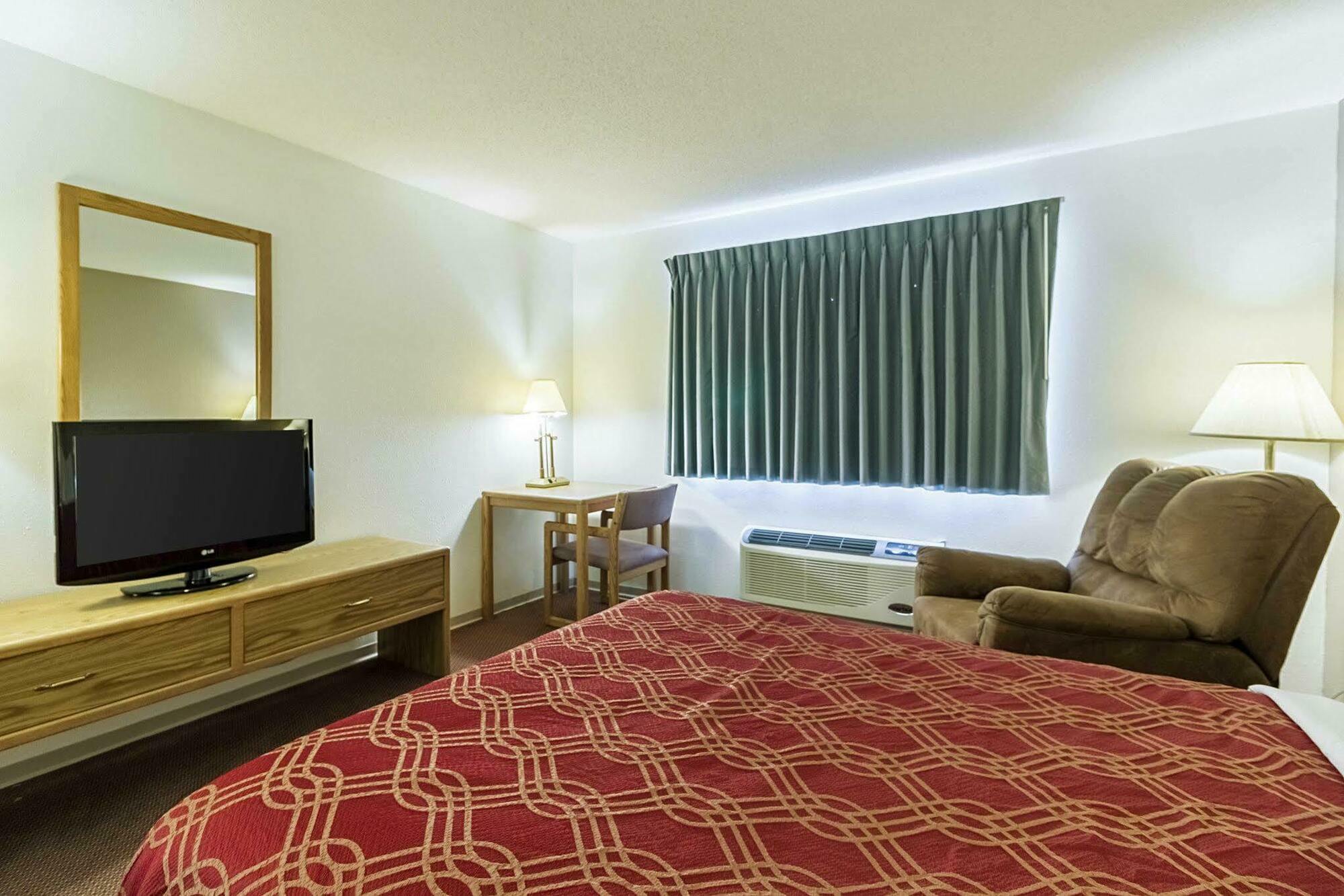 Econo Lodge Ortonville Luaran gambar